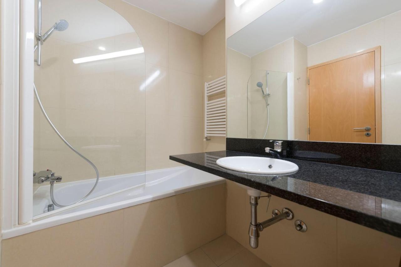 Lovelystay - Oporto Beach Apartment With 2 Free Parking Spots Matosinhos  Eksteriør bilde
