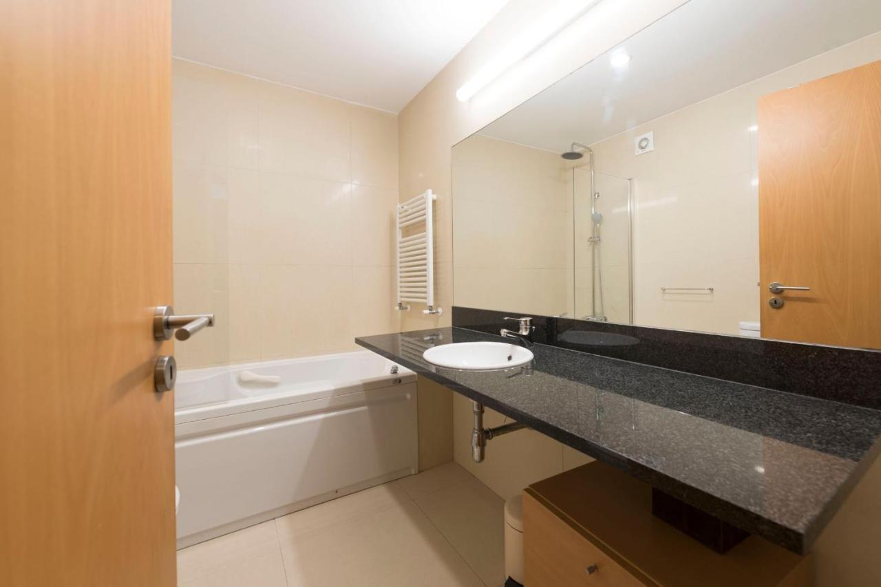 Lovelystay - Oporto Beach Apartment With 2 Free Parking Spots Matosinhos  Eksteriør bilde